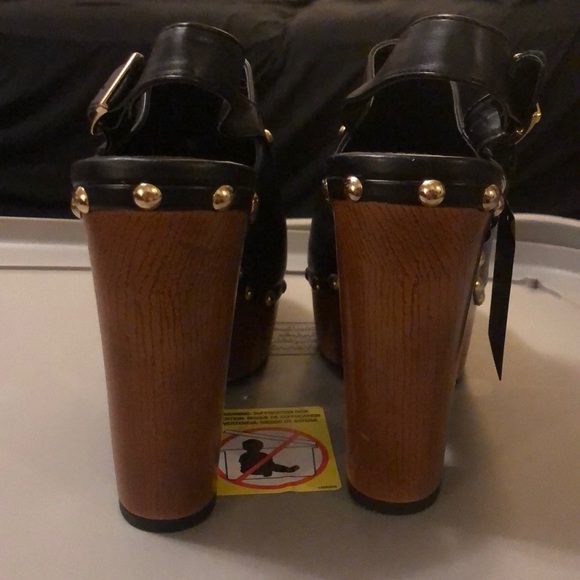 Black Clog Heels - Picture 5 of 9